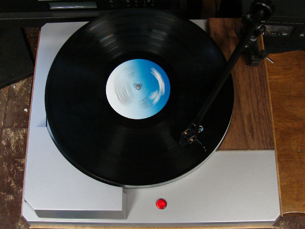 emp08.jpg